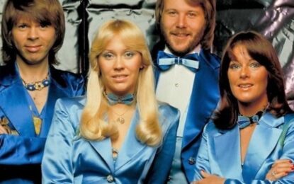 Frida, la cantante de Abba que nació de un experimento nazi y ahora es una aristócrata multimillonaria