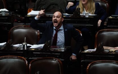 Un diputado peronista diagnosticó a Javier Milei como «borderline» y generó una reacción libertaria: «¡Psiquiátricos son ustedes!»
