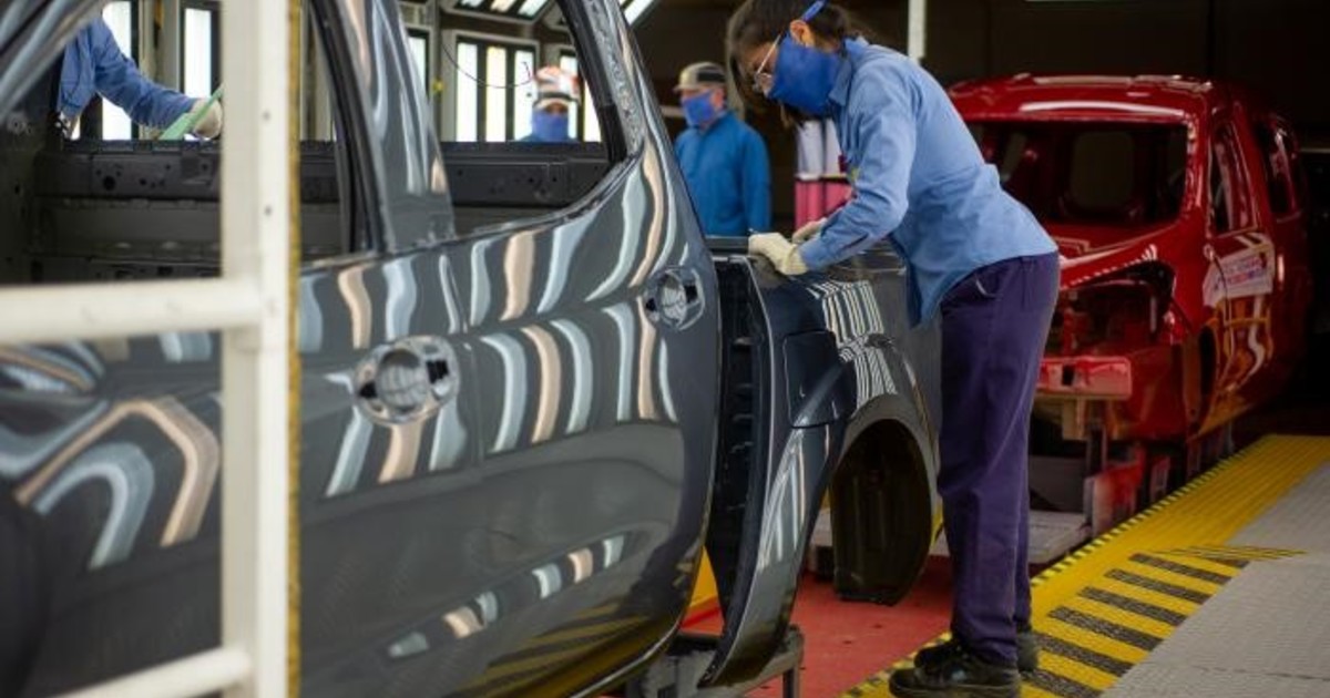 en-medio-del-furor-importador-de-autos-chinos,-ya-cerraron-10-autopartistas-y-la-produccion-cayo-casi-10%