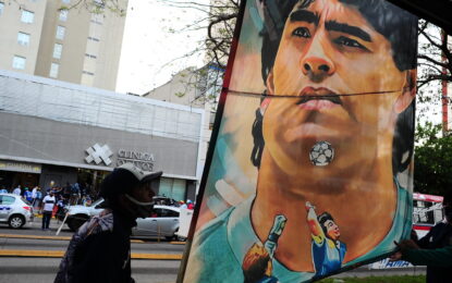Juicio por Maradona: «Tenía la idea fija de volver a su casa», declaró el jefe de la clínica donde fue operado