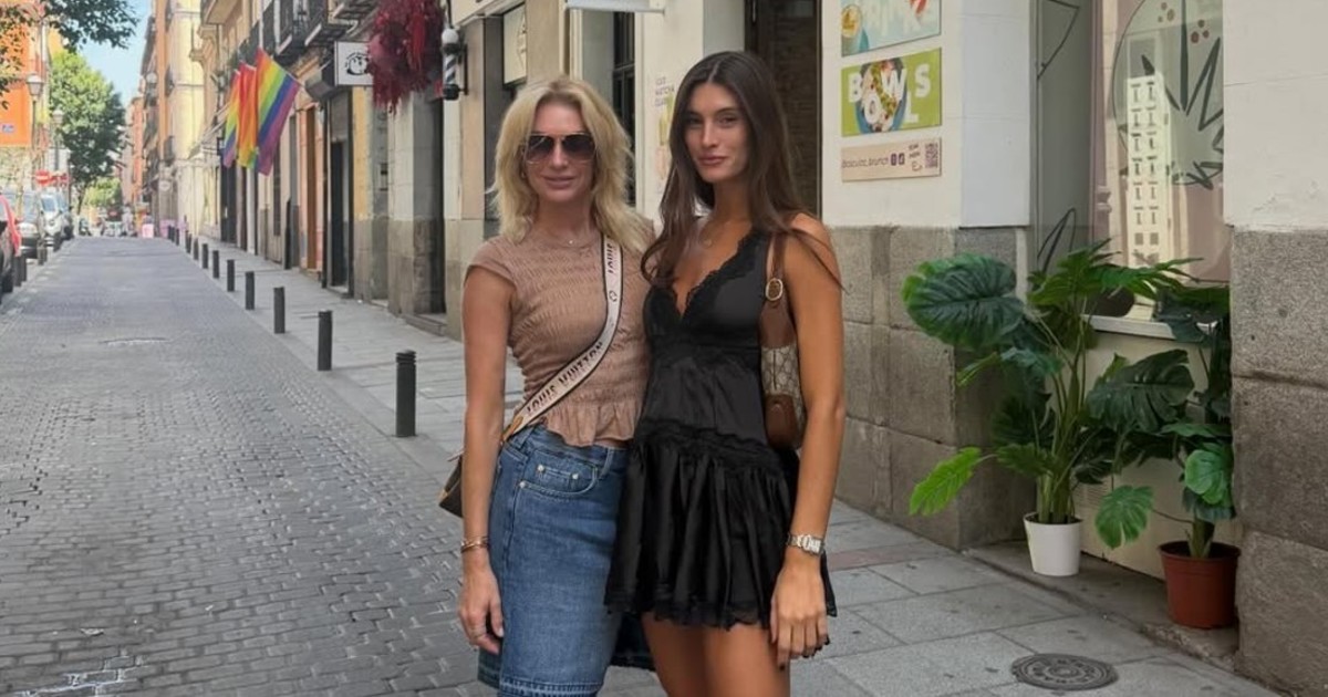 las-vacaciones-de-yanina-latorre-con-su-hija-lola-en-europa:-vuelo-en-business,-paseos-por-edificios-historicos-y-cenas-gourmet