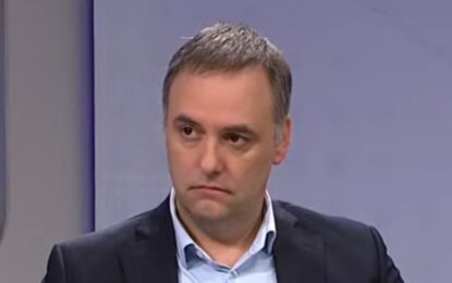 Manuel Adorni, tras presentar su declaración jurada: «Toda la vida ahorramos y lo hicimos en negro como lo ha hecho la mayoría de los argentinos»