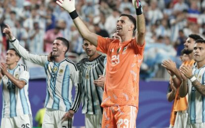 «¿Candidatos? No, amigo»: el mensaje de Dibu Martínez tras el debut triunfal de Argentina en el Mundial 2026