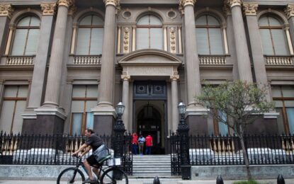 Rulo con el dólar y SIRA: el fiscal general planteó que las causas deben seguir separadas