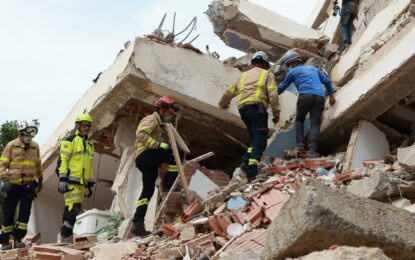 Cuánto tiempo puede sobrevivir una persona bajo escombros tras un terremoto: la carrera contra el tiempo de los rescatistas