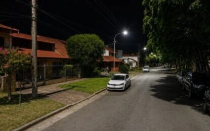 Quiso entrar a robar, pero quedó colgado de una reja: lo detuvieron y ya lo liberaron a pesar de tener un frondoso prontuario