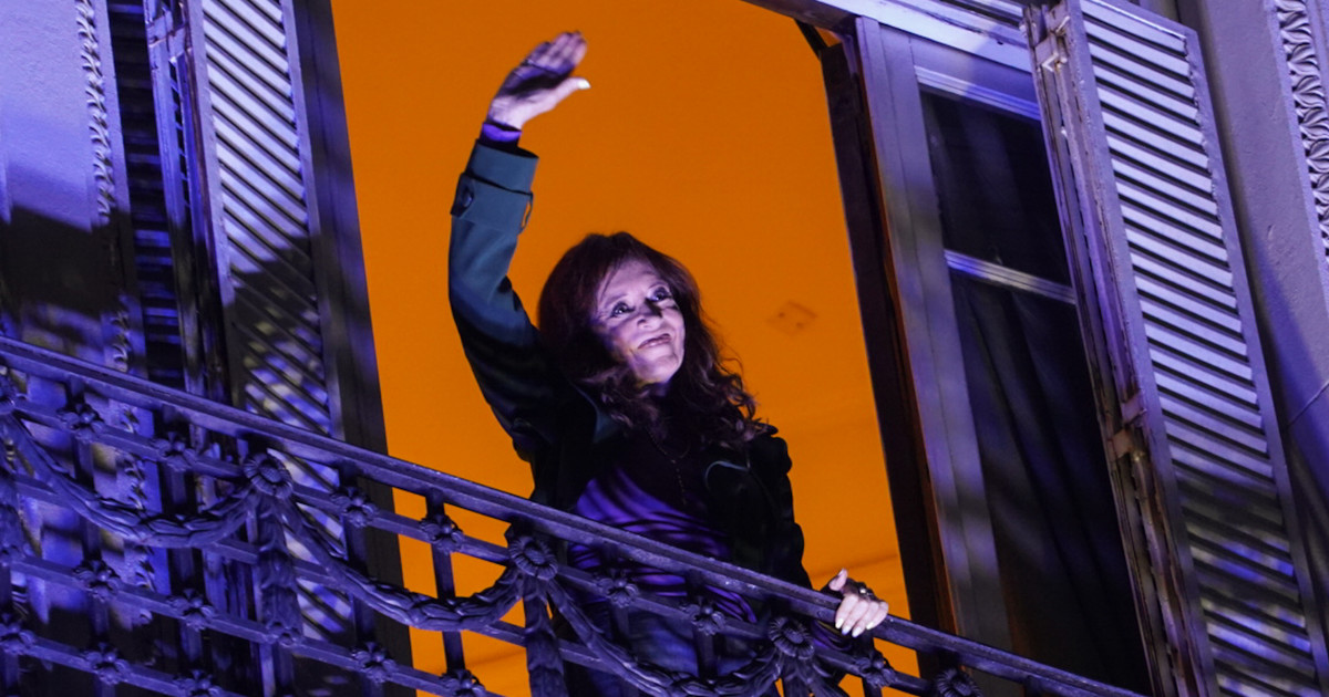 la-corte-suprema-confirmo-que-cristina-kirchner-y-los-demas-condenados-en-vialidad-deben-devolver-685.000-millones-de-pesos