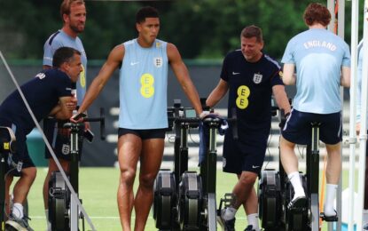 Inglaterra vive un día de tensión en el Mundial: un hombre armado irrumpió en su concentración y aislaron a un jugador por un virus