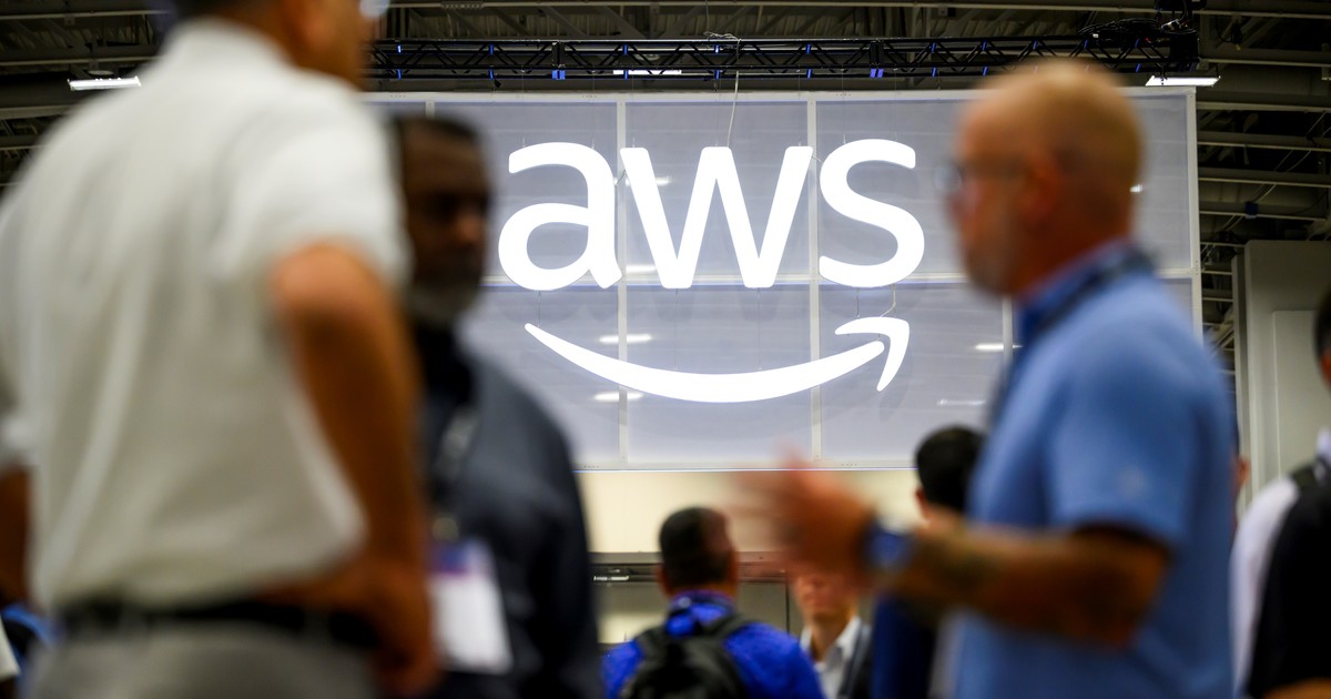 el-jefe-de-seguridad-de-amazon-advierte:-“los-agentes-y-modelos-de-ia-son-geniales:-no-confien-en-ellos”