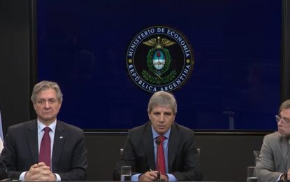 En una «licitación express» antes del partido, Caputo busca refinanciar vencimientos por $ 3 billones y colocar un nuevo bono en dólares