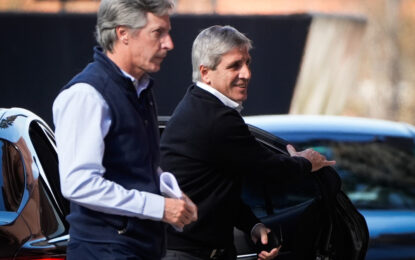 El Gobierno busca capitalizar las «buenas noticias» en el frente financiero y cambiario