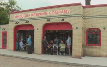 Le quitarán la licencia a un bar en EE.UU. que prometía cerveza gratis el día que muriera Trump