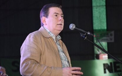Gerardo Zamora tildó de «colaboracionistas» a cuatro gobernadores y aseguró que le pidieron plata a Milei para pagar aguinaldos a cambio de apoyar la política económica