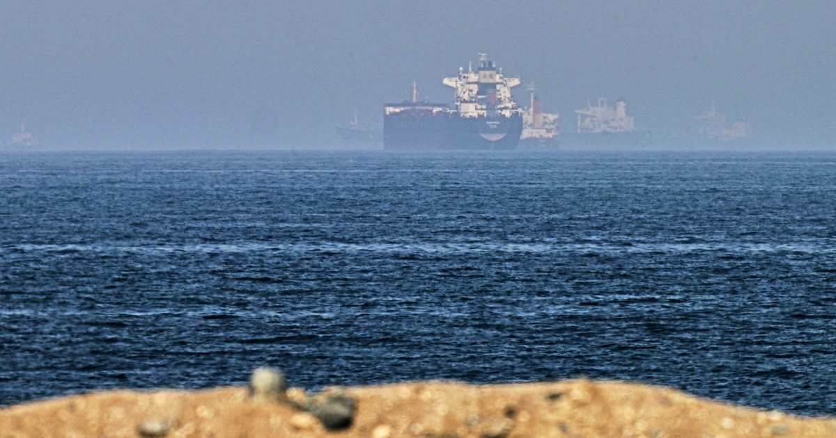 iran-dice-estar-cerca-de-alcanzar-un-acuerdo-con-oman-sobre-nueva-ruta-de-transito-en-ormuz