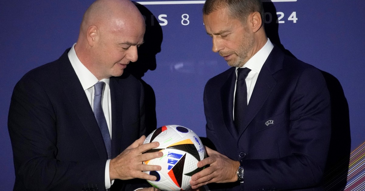 todos-contra-infantino:-el-presidente-de-la-fifa-junta-fuerzas-en-marruecos,-las-sedes-del-mundial-2026-reclaman-y-una-cumbre-puede-definir-su-futuro
