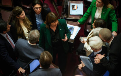 Apuntan contra Sturzenegger y Bullrich, Kicillof en la trampa de Cristina y Massa y una economía que no derrama
