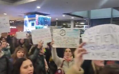 Aeroparque: una protesta gremial provoca demoras en los mostradores en la previa del fin de semana largo