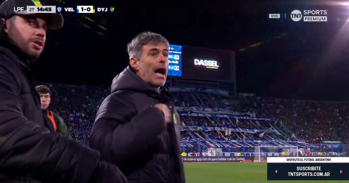 guillermo-barros-schelotto-tomo-del-cuello-a-vaccari-y-volaron-pinas:-bochornoso-final-en-velez-vs-defensa-y-justicia