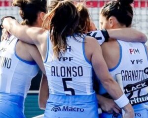 De una cancha de arena a la cima del mundo: Las Leonas y el secreto de los deportes de equipo argentinos