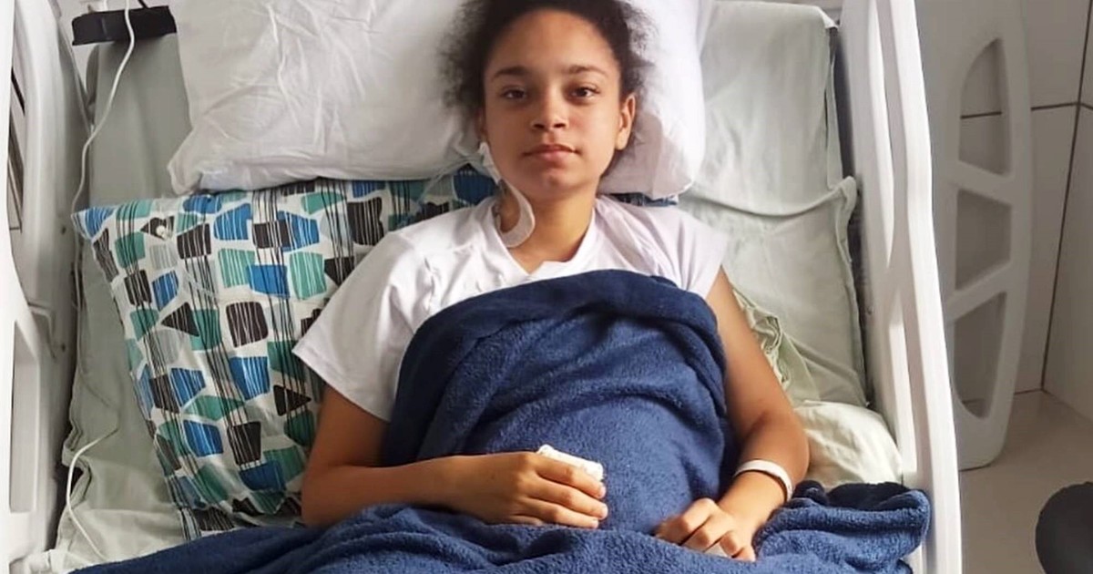 la-joven-de-19-anos-que-sobrevivio-a-un-ataque-de-tiburon-en-brasil-hablo-por-primera-vez:-«voy-a-estudiar,-trabajar-y-aprovechar-todo-lo-bueno-que-tiene-la-vida»