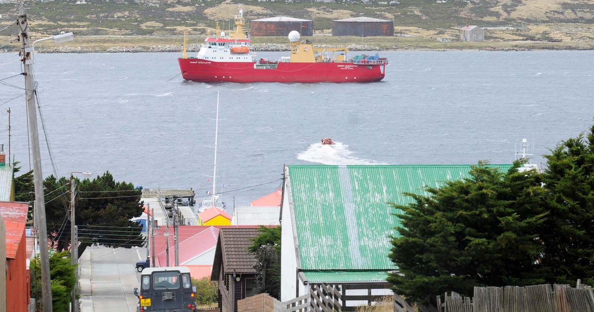 una-delegacion-de-malvinas-visitara-chile-a-fin-de-mes-para-avanzar-en-la-ruta-comercial-con-punta-arenas