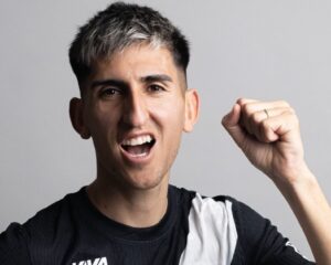 Lo quiso Boca y se lo lleva Brasil: Alan Lescano ya posó como jugador del Vasco da Gama y muda su magia a Río