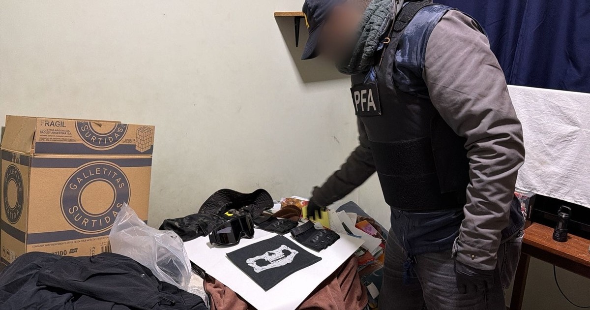 como-descubrio-el-fbi-al-chico-de-15-anos-que-organizaba-con-ia-una-masacre-escolar-en-quilmes-y-cual-era-su-plan