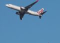 Terror en un vuelo de Australia a Qatar el 11 de septiembre por dos hombres que amenazaron a los pasajeros y tuvieron que ser inmovilizados con precintos plásticos