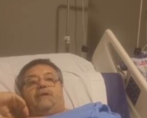 Ricardo Caruso Lombardi fue operado y llevó tranquilidad a sus seguidores con un mensaje en redes: «Le seguimos dando para adelante»