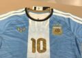 Se filtraron nuevas imágenes de la camiseta especial que usará Lionel Messi en su despedida de la Selección