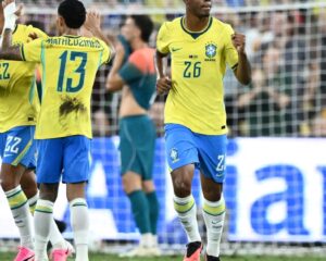 Brasil comenzó con susto la nueva era de Ancelotti: evitó la derrota con Australia con un gol en el minuto 95