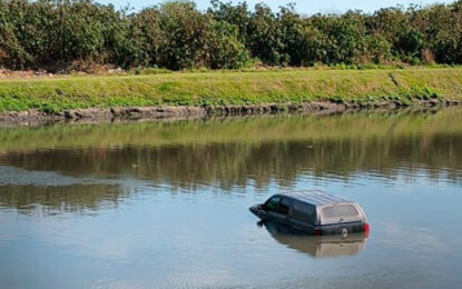 Una Amarok en el arroyo: la camioneta que sorprendió a La Plata y el dato que resolvió el misterio