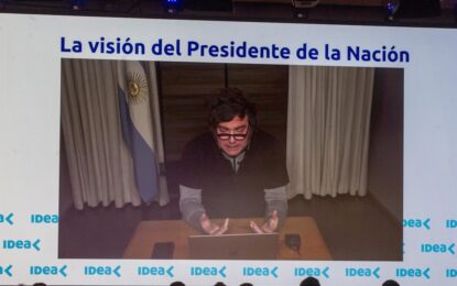 Ante empresarios, Milei dijo que en 2027 se va a elegir «el camino de la prosperidad o el de la decadencia»