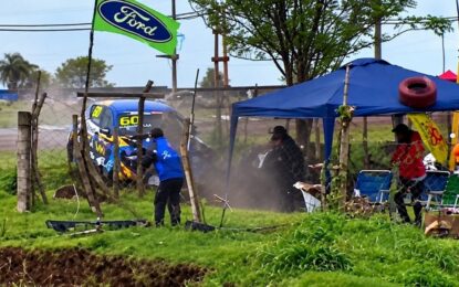 Accidente y milagro en el TCR South America: un auto chocó contra la contención, voló una rueda y le pegó a un hombre que hacía un asado