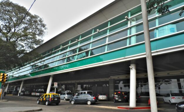 Cayó en Aeroparque una pareja que llevaba 199 cápsulas de cocaína en el cuerpo rumbo a Río Gallegos