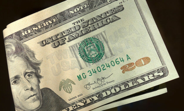 Los depósitos en dólares crecieron más de US$ 1.000 millones en septiembre, el mayor salto del año
