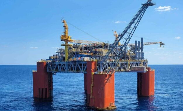 Malvinas: Rockhopper desafía las sanciones del Gobierno y compra parte de una plataforma para el proyecto Sea Lion