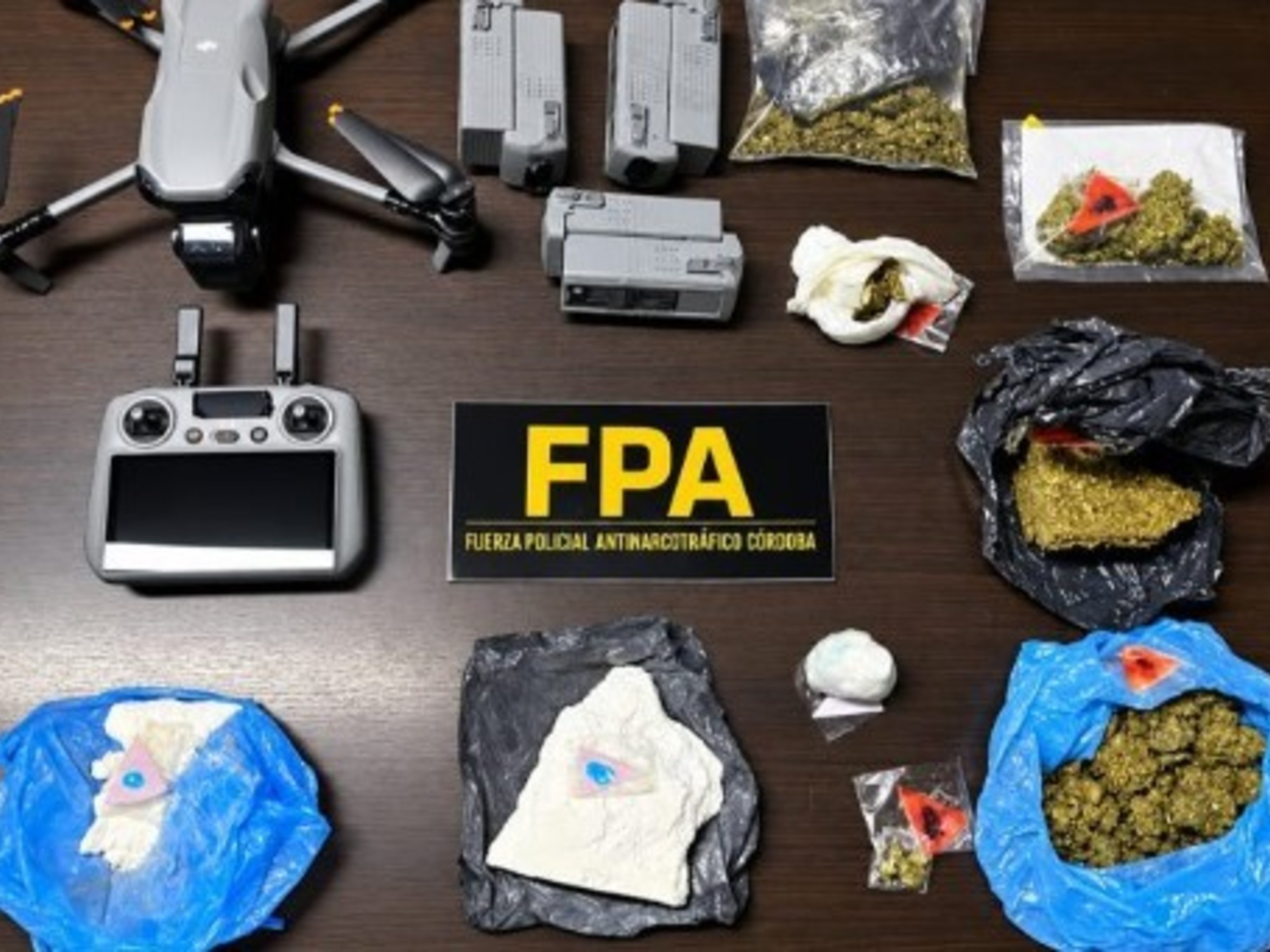 Los drones y la droga incautada en los penales de Córdoba