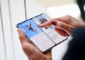 El iPhone Duo salió a la venta entre críticas: por qué el primer plegable de Apple no convence a todos