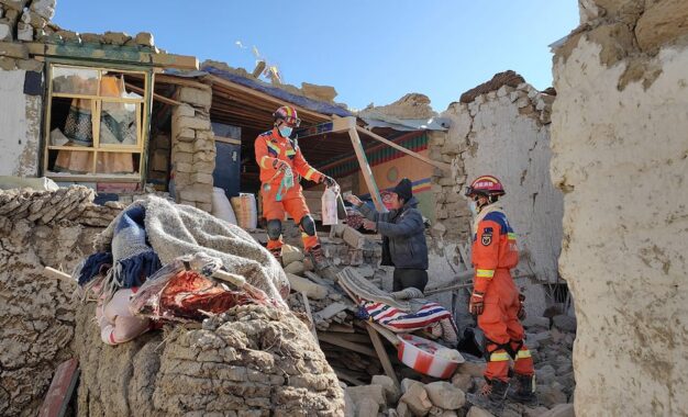 Un terremoto de magnitud 7 en el Tíbet dejó al menos 16 muertos y más de 300 viviendas derrumbadas