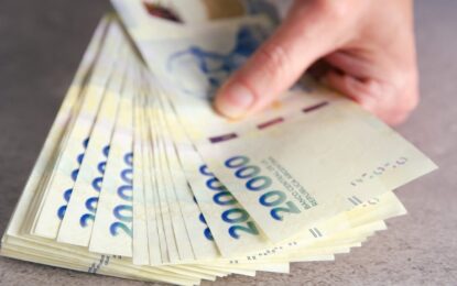 INDEC: los salarios subieron 2,7% en agosto y le ganaron a la inflación