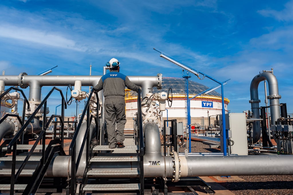 YPF busca producir 250.000 barriles diarios en Vaca Muerta