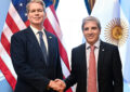 Caputo viaja a Tailandia para la Asamblea anual del FMI, pero no se cruzará con Scott Bessent