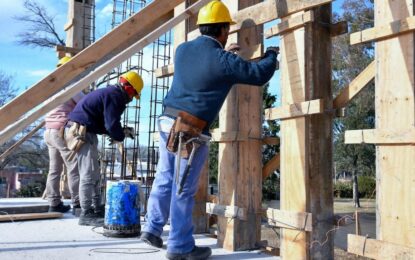 La economía repuntó en agosto, pero los analistas creen que no alcanzará para evitar la recesión técnica