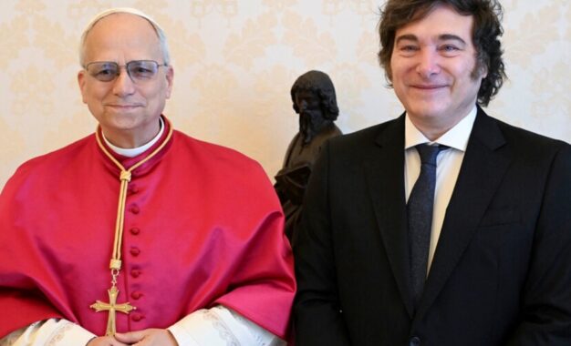 Milei, sobre la operación del Papa: “Si la situación demanda un corrimiento en la fecha, estamos dispuestos a hacer ajustes”
