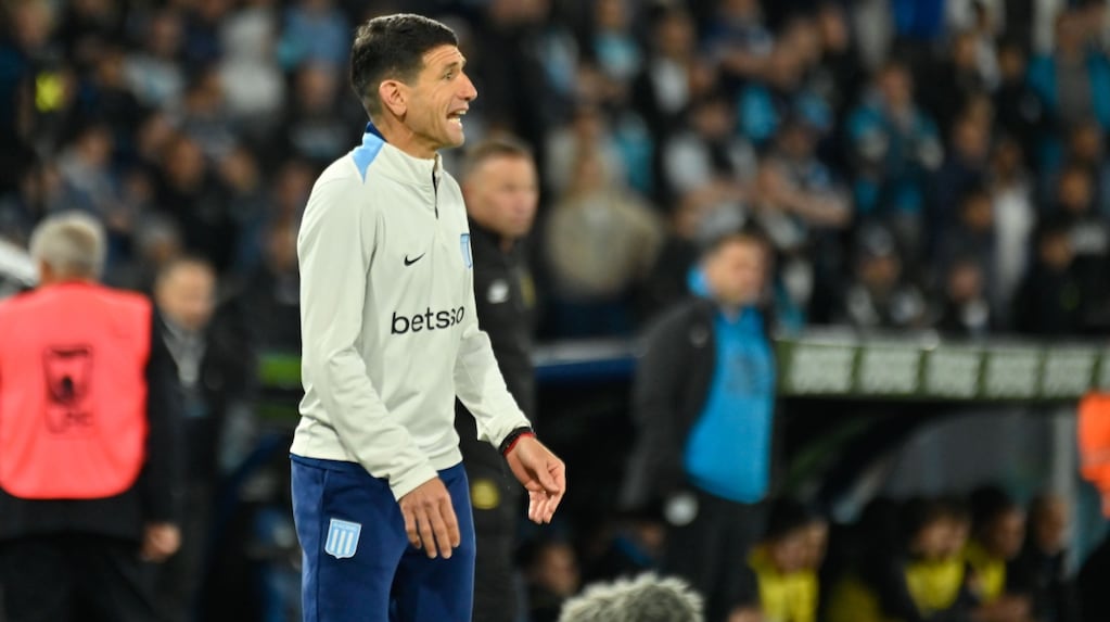 “No dejen de creer”: el desesperado pedido del DT de Racing a los hinchas antes de jugar el clásico ante Independiente