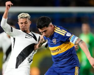 Boca perdió 1-0 con Vasco da Gama en la Bombonera y deberá ganar en Brasil para llegar a la final