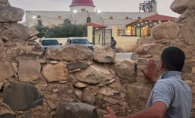 Ataque a una iglesia cristiana en Jordania: hombres armados mataron a siete personas durante un funeral
