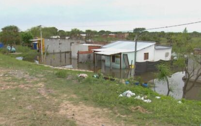 Vuelven las tormentas al Litoral y se agrava la situación de las familias evacuadas hace dos semanas