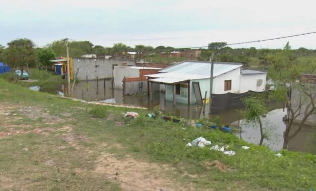 Vuelven las tormentas al Litoral y se agrava la situación de las familias evacuadas hace dos semanas